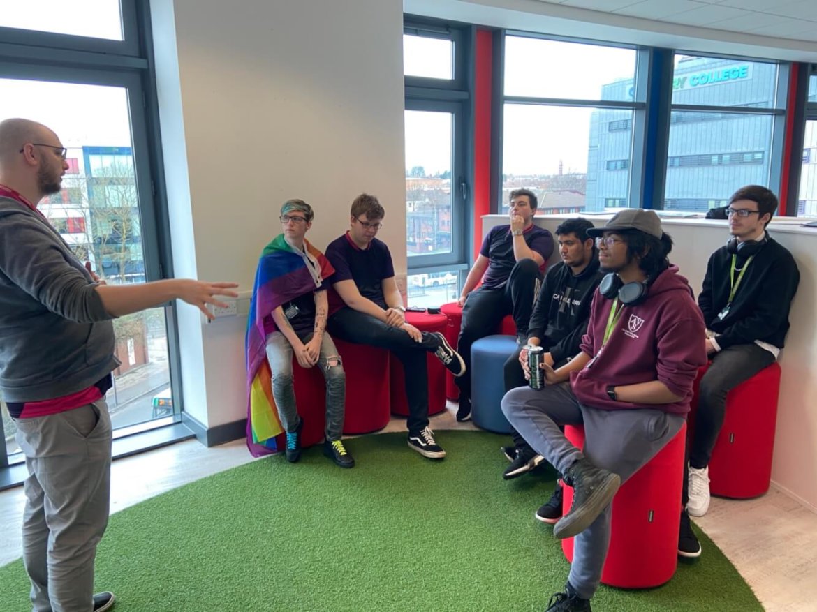 Coventry College’s Esports team in team briefing