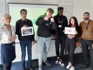 Business Students in Virtual Dragons’ Den Challenge