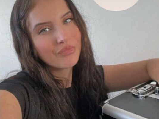 corrie jade maclachlan