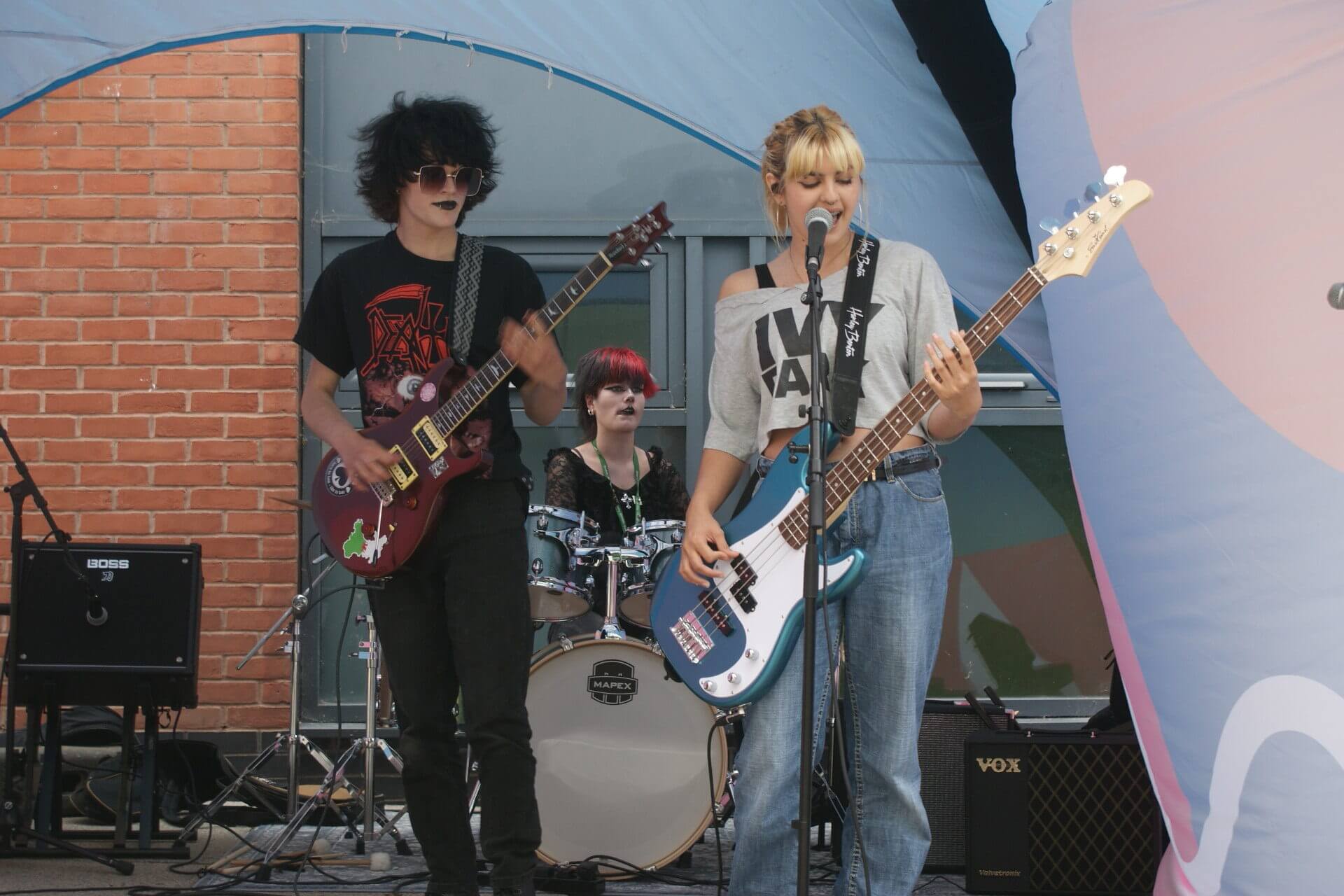 Performing arts students at Covfest